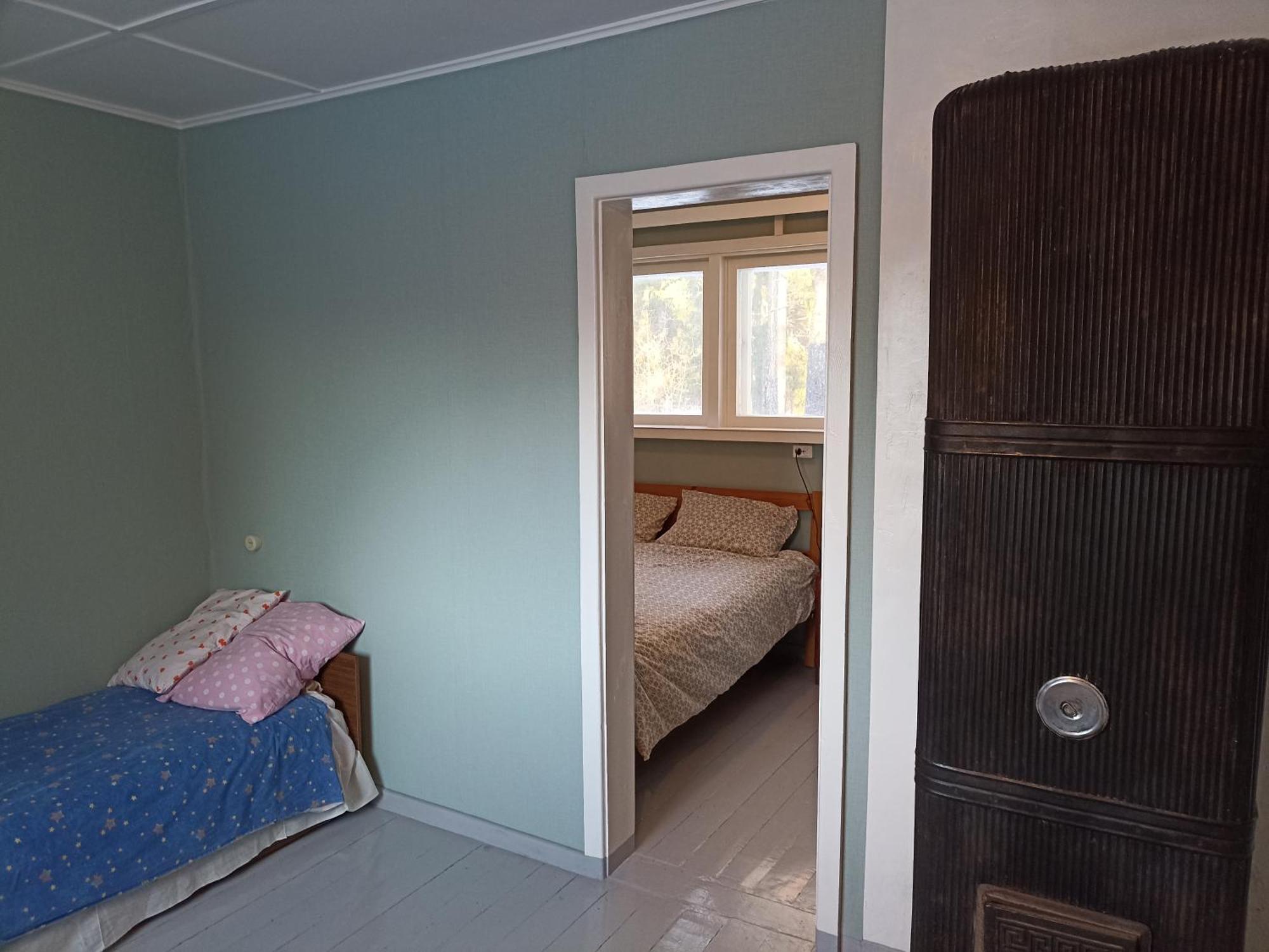 Kuus Tuba Hostel Leisi ภายนอก รูปภาพ